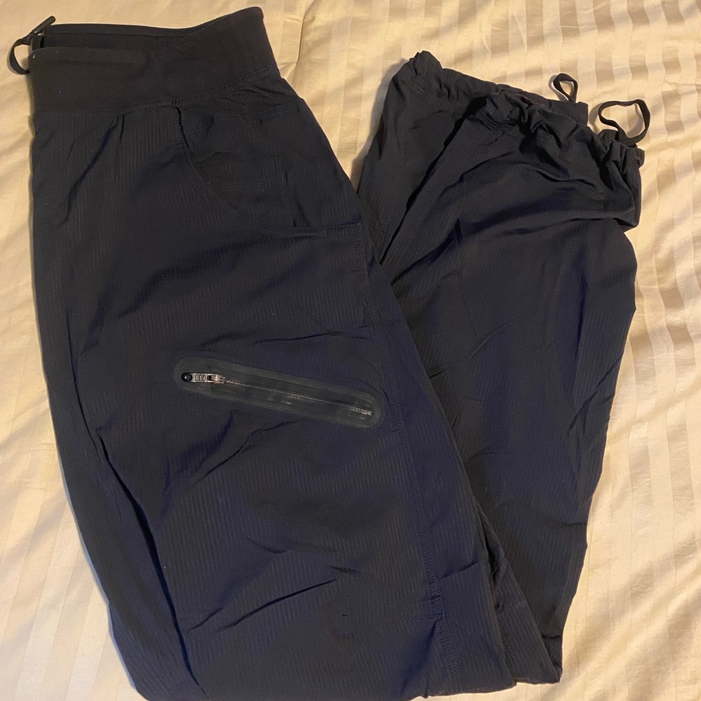 Lululemon men’s pants Medium